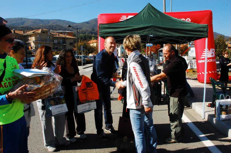 premiazionifemminilitraildellagodorta22km.jpg